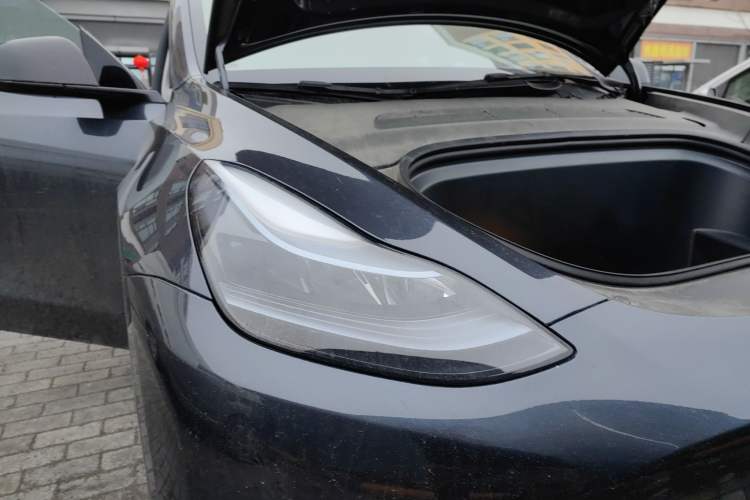 Used Tesla Model Y 2024 Rear-Wheel-Drive Version
