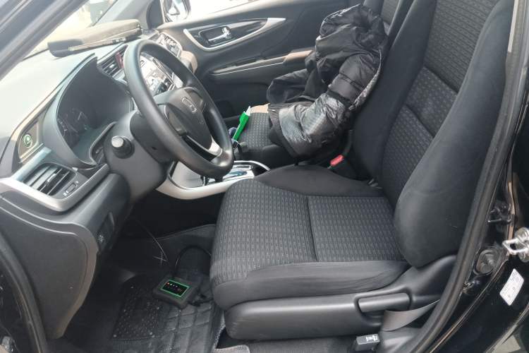 Used Honda Crider 2015 1.8L automatic comfort version Left Front Seat