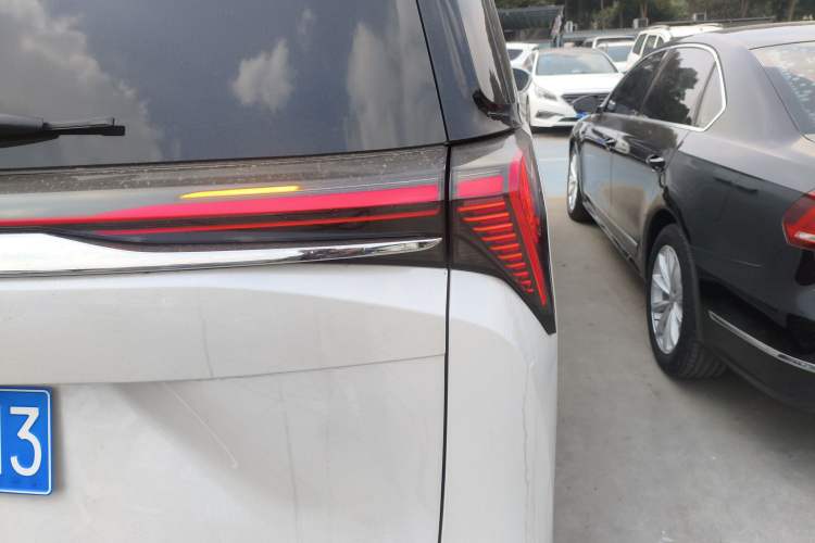 Used Buick GL8 2025 Lu Zun Smart Enjoyment Edition
