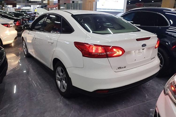 Used Ford Focus 2017 Sedan 1.6L Automatic Comfort Plus SmartDrive Edition Rear Left 45 Deg