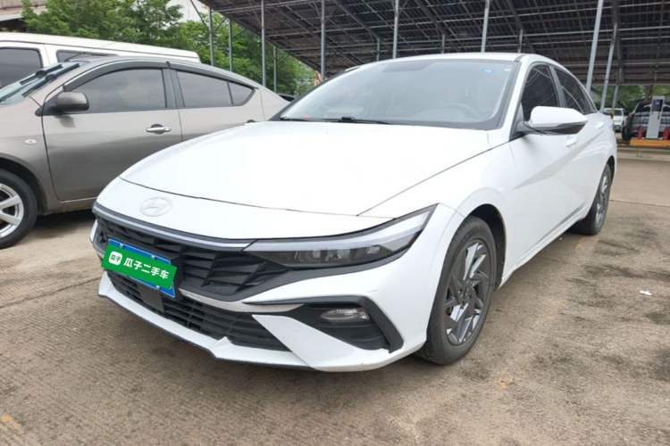 Used Hyundai Elantra 2023 1.5L CVT GLS Leading Edition