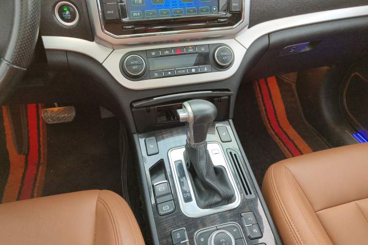 Used Haval H6 Coupe 2015 Blue Label 2.0T Automatic Two-Wheel Drive Elite Model