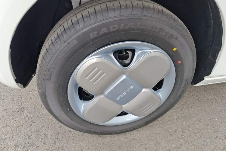 Used Geely Galaxy Panda 2024 Panda Mini 200km Endurance Bear
