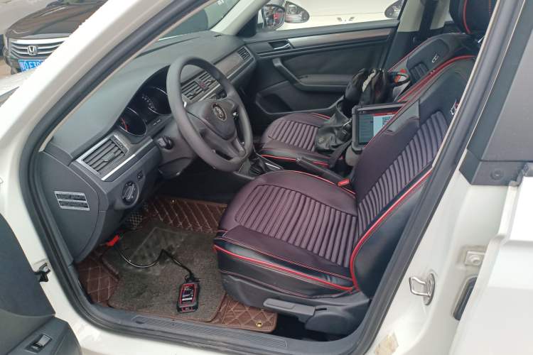 Used Volkswagen Bora 2016 1.6L Automatic Fashion Model Left Front Seat