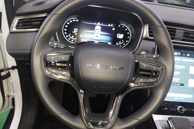 Used Roewe RX5 2025 PLUS 330TGI Automatic Trendsetting Smart Edition Steering Wheel