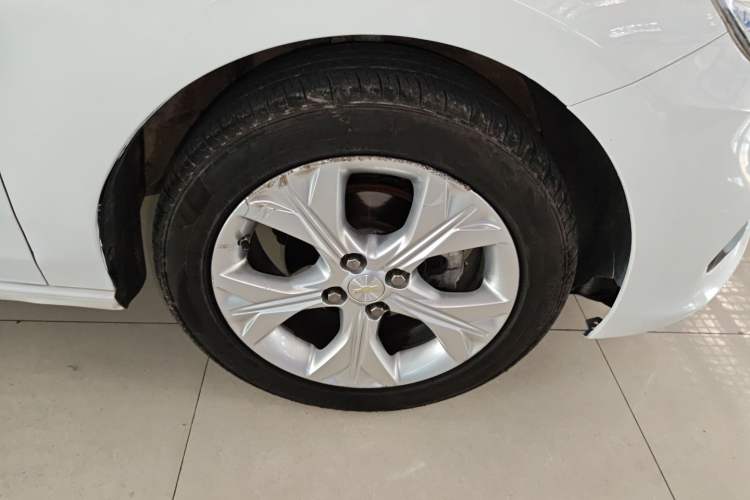 Used Chevrolet Cavalier 2020 325T Automatic Enjoyment Edition Right Front Wheel Hub