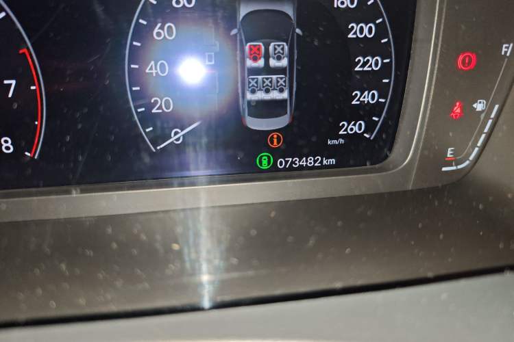 Used Honda Civic 2022 240TURBO CVT Ignition Edition Odometer Close Up