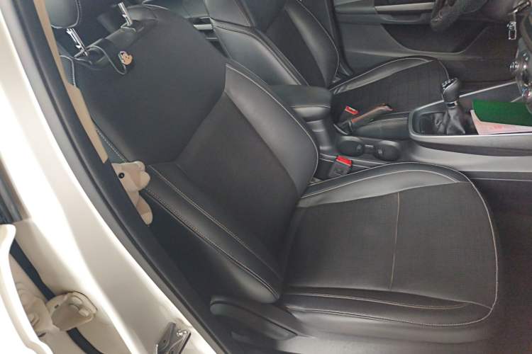 Used Ford Escort 2017 Happy Edition 1.5L Manual Fashion Model Right Front Seat