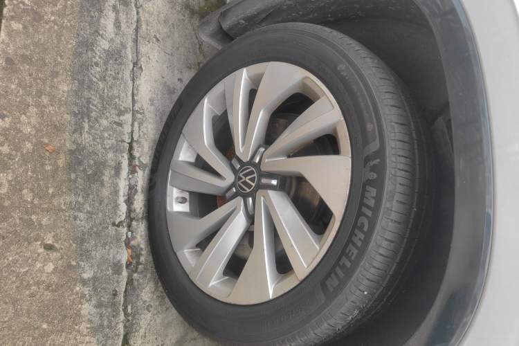 Used Volkswagen Tayron X 2020 330TSI Two-Wheel Drive Luxury Smart Connectivity Version
