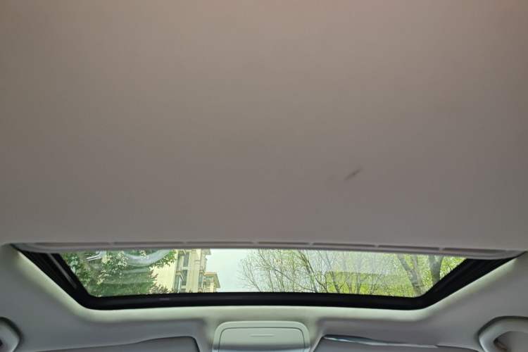 Used Volkswagen Sagitar 2017 230TSI Automatic Comfort Version Headliner