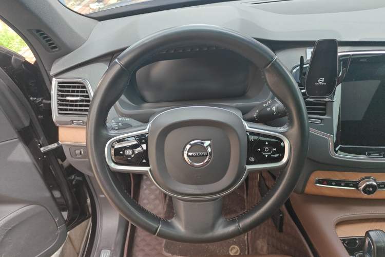 Used Volvo XC90 2021 B5 SmartDrive Luxury Edition 5-seater