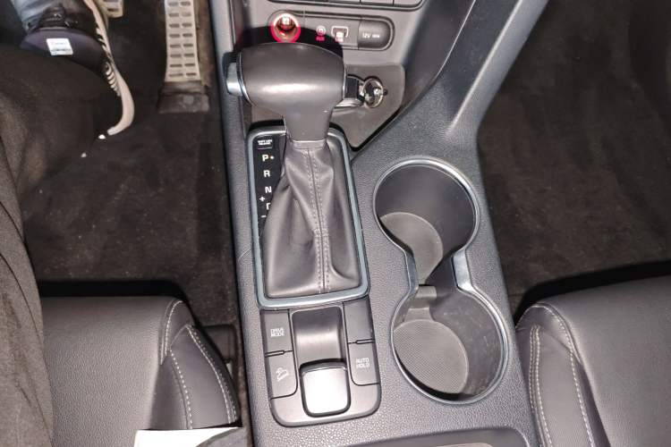 Used Kia KX5 2017 1.6T Automatic Two-Wheel Drive 15th Anniversary Special Edition DLX