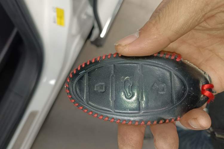 Used Bestune T99 2020 20TD Automatic Premium Edition Vehicle Key