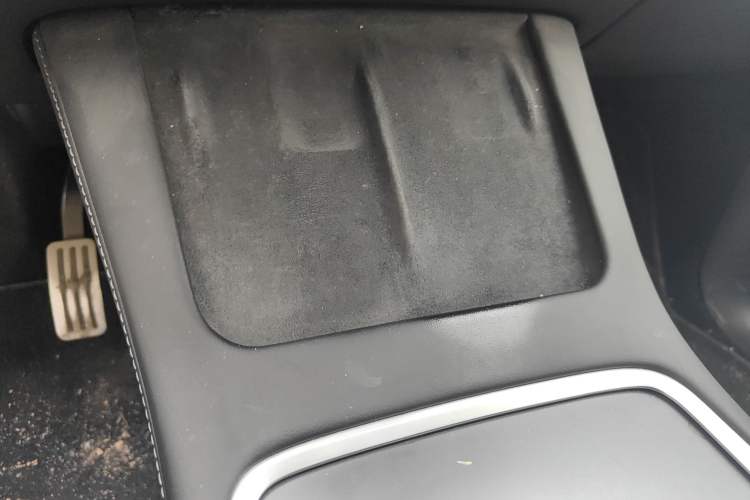 Used Tesla Model Y 2021 Long-Range All-Wheel-Drive Version