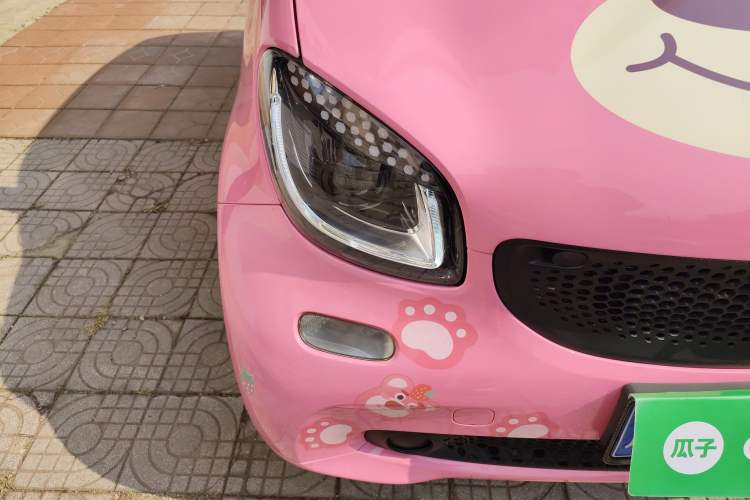 Used smart fortwo 2015 1.0L 52 kW hardtop Dynamic version