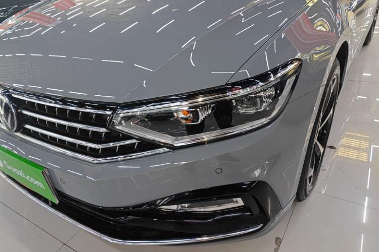 Used Volkswagen Magotan 2023 2 Million Units Commemorative Edition 330TSI DSG Luxury Version
