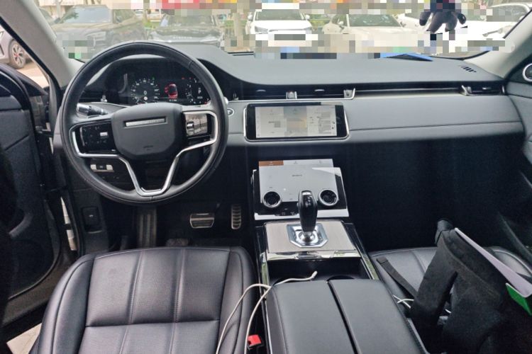 Used Land Rover Range Evoque 2021 Range Rover L 249 PS R-Dynamic SE Luxury Edition Center Console