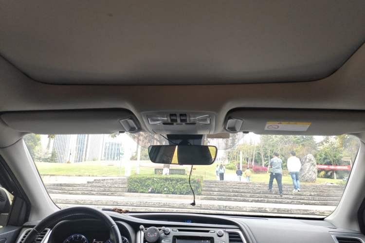 Used Toyota Highlander 2018 2.0T Four-Wheel Drive Luxury Edition 7 Seats China V Emission Standard