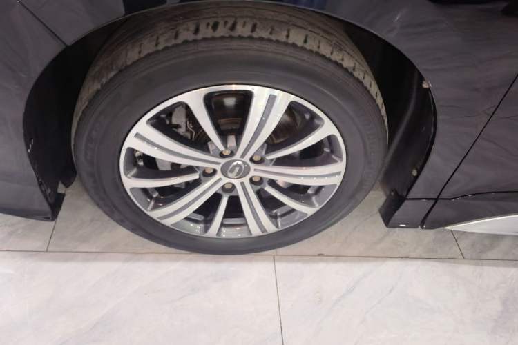 Used GAC Trumpchi M8 2020 Master Edition 390T Supreme Version Left Front Wheel Hub