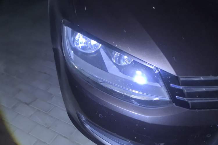 Used Volkswagen Sharan 2018 380TSI Comfort Edition 7-Seater Right Front Headlight