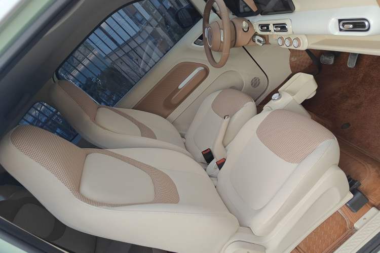 Used Wuling Hongguang MINIEV 2024 3rd Generation 215km Advanced Version