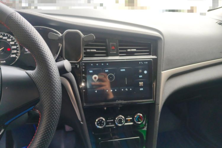 Used Venucia D60 2021 1.6L Entry Manual Comfort Edition Audio And AC Panel