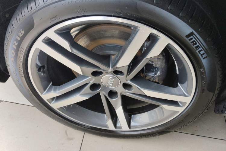 Used Audi A4L 2020 40 TFSI Luxury Dynamic Model