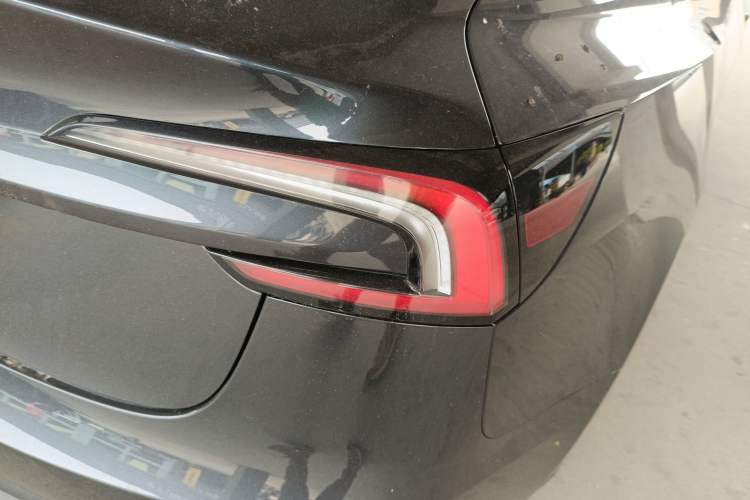 Used Tesla Model 3 2023 Rear-Wheel-Drive Version
