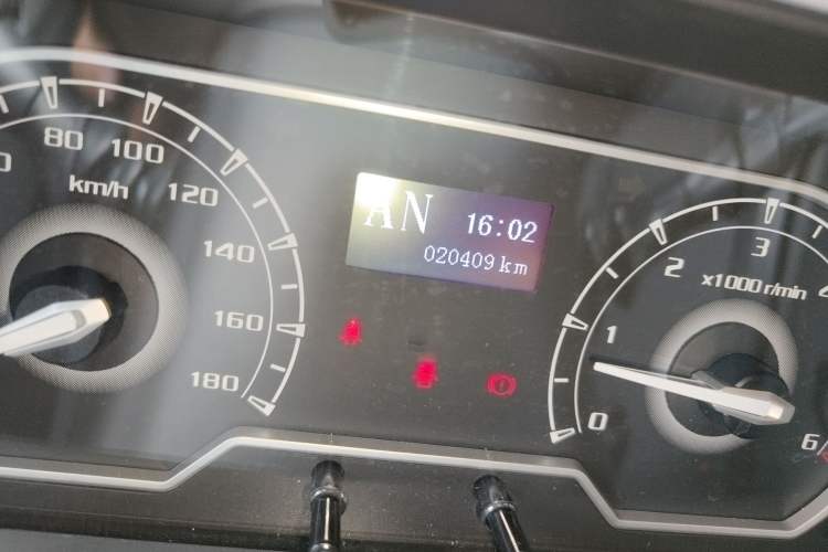 Used SAIC MAXUS Xintu V80 2024 Aotong Value Edition 6AMT Long Wheelbase Mid-Roof Model 127 Ps 6/7/8/9-Seater