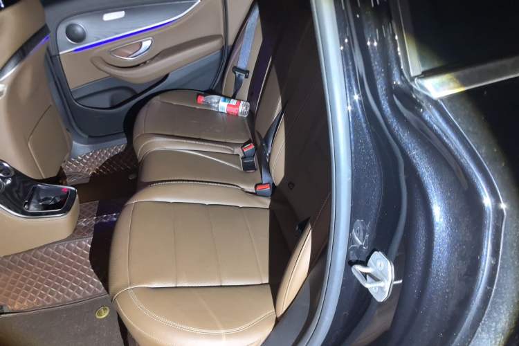 Used Mercedes-Benz E-Class New Energy 2022 E 350 e L Plug-in Hybrid Sports Sedan
