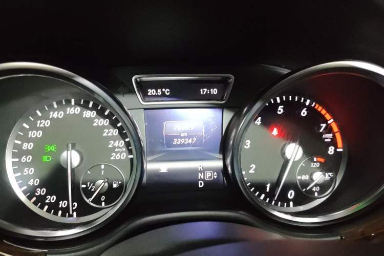 Used Mercedes-Benz M-Class 2012 ML 350 Sport Edition Instrument Cluster