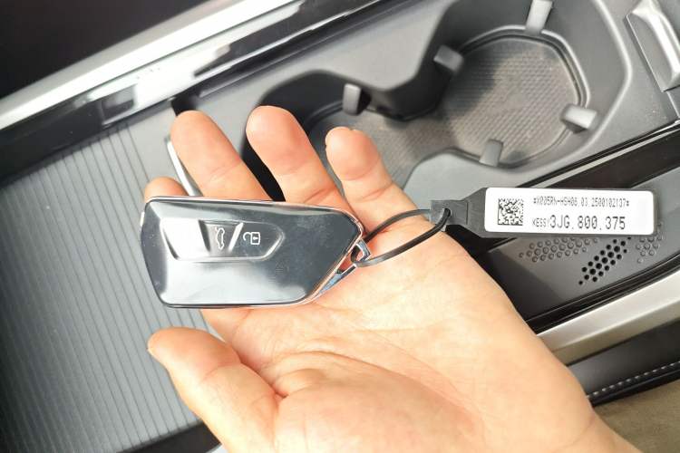 Used Volkswagen Passat 2025 Pro 380TSI Starry Dragon Luxury Edition Vehicle Key