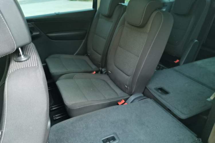 Used Volkswagen Sharan 2018 Revised Version 380TSI Comfort Edition 7-Seater
