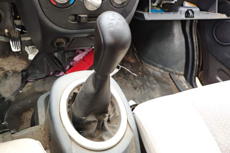 Used BAIC Weiwang 306 2011 1.3L base model 7 seats
