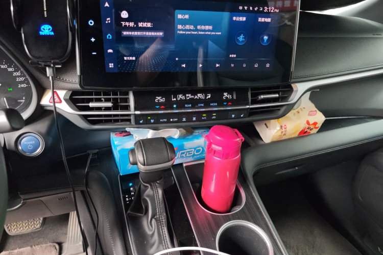 Used Toyota SIENNA 2021 2.5L Hybrid Premium Edition