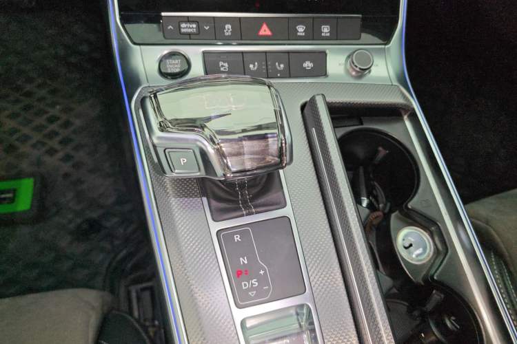 Used Audi A6L 2022 40 TFSI Luxury Dynamic Model
