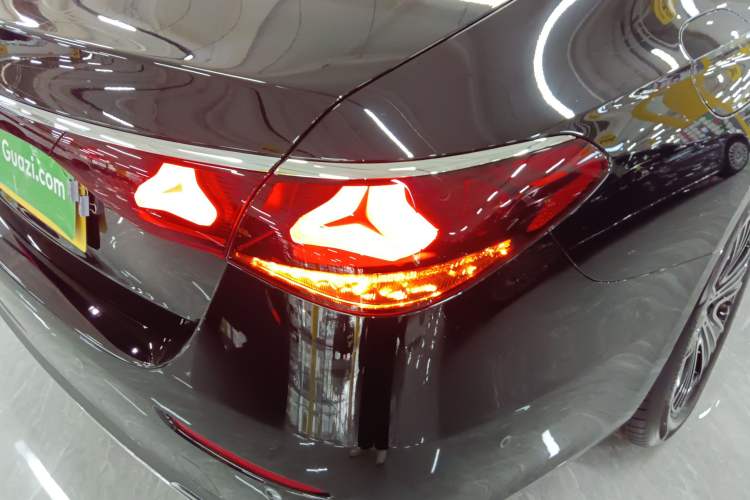 Used Mercedes-Benz E-Class 2025-Year Facelift E 260 L