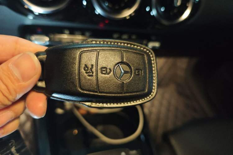 Used Mercedes-Benz B-Class 2021 B 200 Fashion Model Vehicle Key