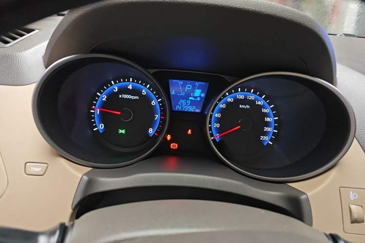 Used Hyundai ix35 2013 2.0L Automatic Two-Wheel Drive Smart GLS China IV Standard