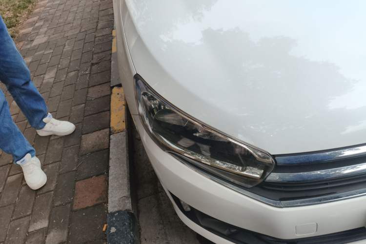 Used Citroen C4 Sega 2016 1.6L Automatic Luxury Model Right Front Headlight