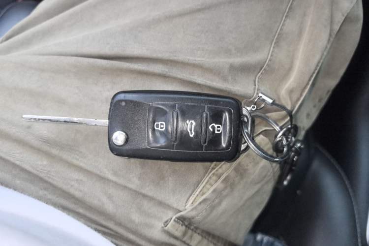 Used Volkswagen Tiguan 2016 300TSI Automatic Two-Wheel Drive Comfort Edition Vehicle Key