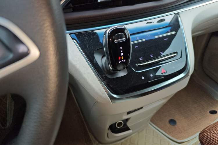 Used Buick GL8 2022 Land Cruiser Executive Class 652T Comfort Model Gear Lever