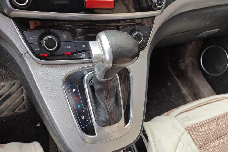 Used Haval H6 2015 Sport Edition 1.5T Automatic Two-Wheel Drive Luxury Model