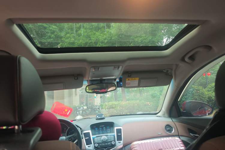 Used Chevrolet Cruze 2013 Hatchback 1.6L Automatic Luxury Model
