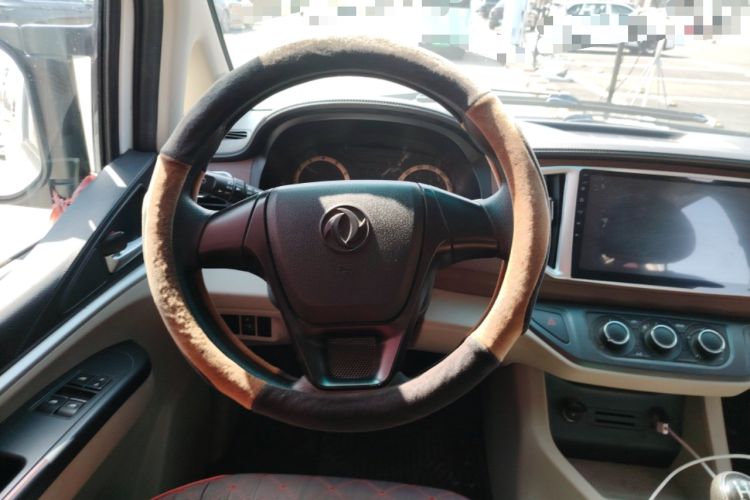 Used FORTHING Lingzhi 2017 M5L 1.6L 7-Seater Standard Model