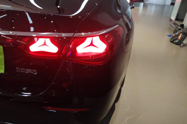 Used Mercedes-Benz E-Class 2025 E 300 L Stylish Model