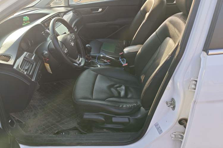 Used Great Wall C50 2016 1.5T Manual Fashion Edition Left Front Seat