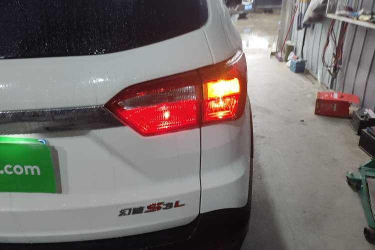 Used HYOSOW S3 2016 S3L 1.5L Manual Prestige Edition Right Rear Taillight