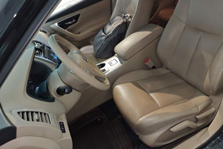 Used Nissan Teana 2016 2.0L XE Fashion Edition
