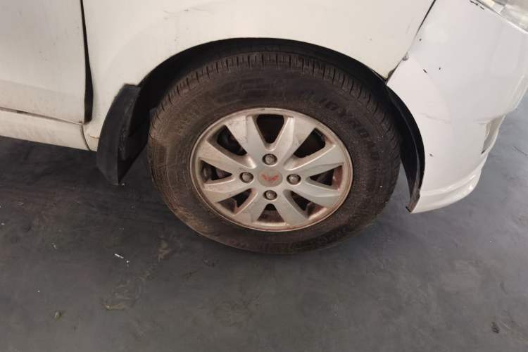 Used Wuling Hongguang 2016 1.5L Restyled S Comfort Version Exterior 7